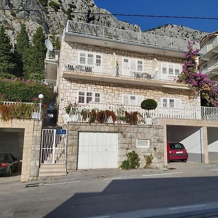 Apartment In Omis With Sea View, Balcony, Air Conditioning, Wi-Fi Kültér fotó