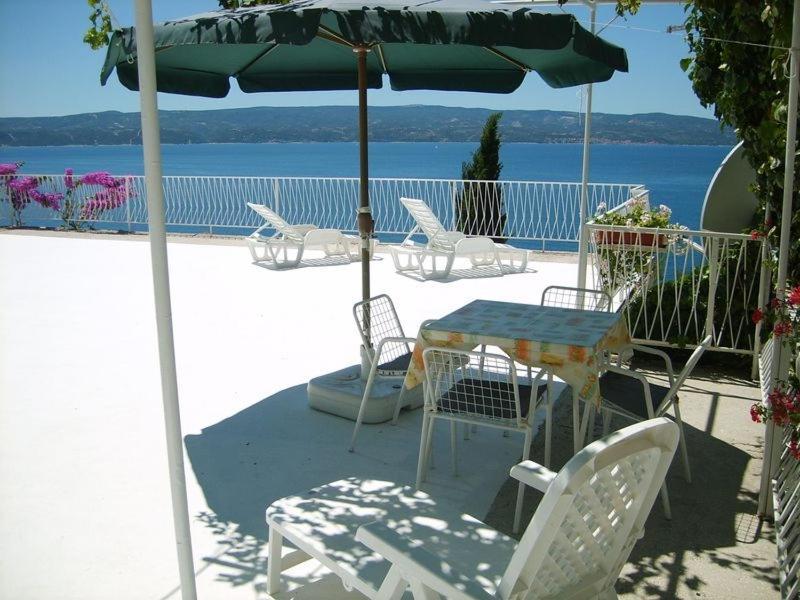 Apartment In Omis With Sea View, Balcony, Air Conditioning, Wi-Fi Kültér fotó