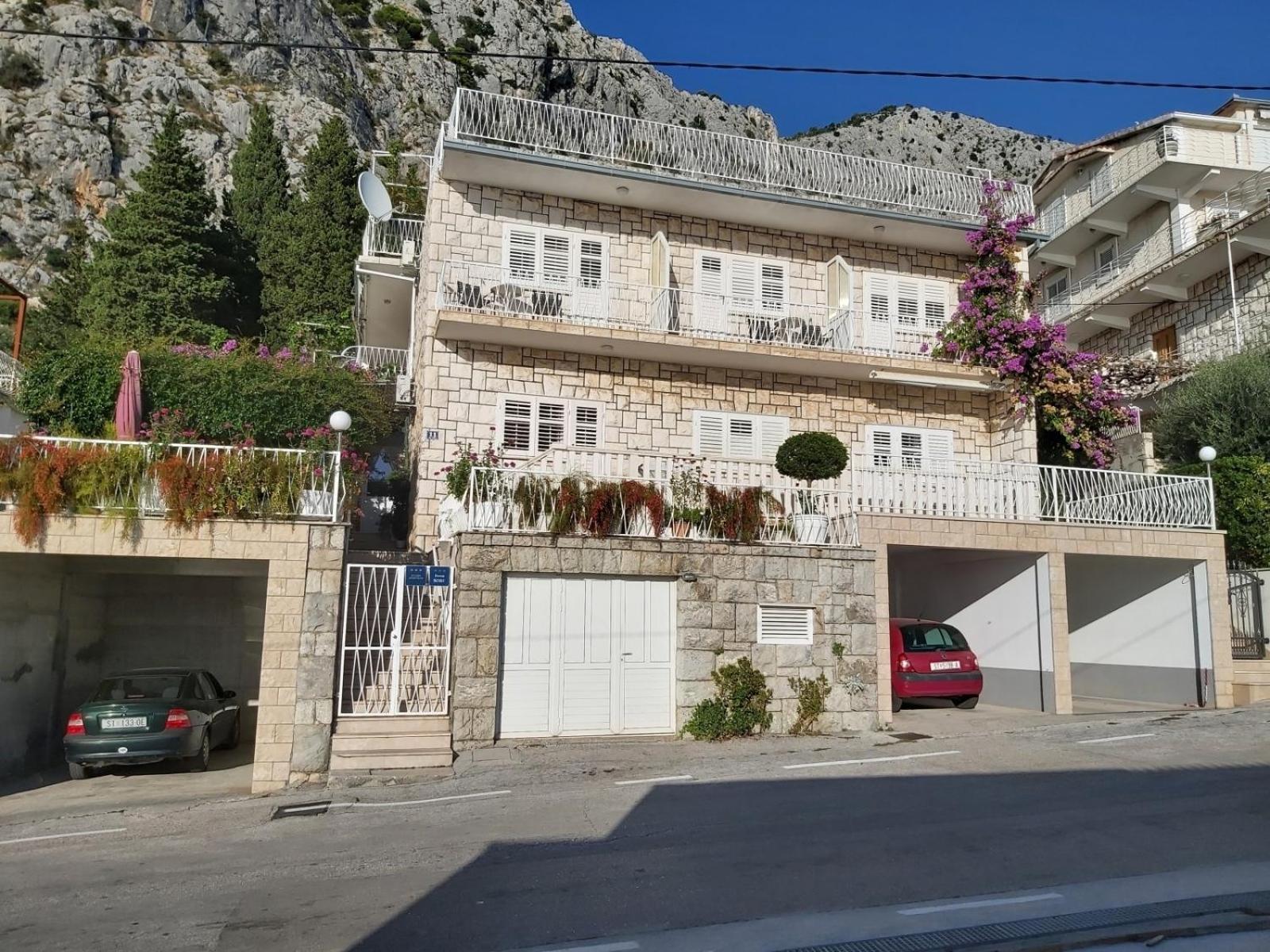 Apartment In Omis With Sea View, Balcony, Air Conditioning, Wi-Fi Kültér fotó